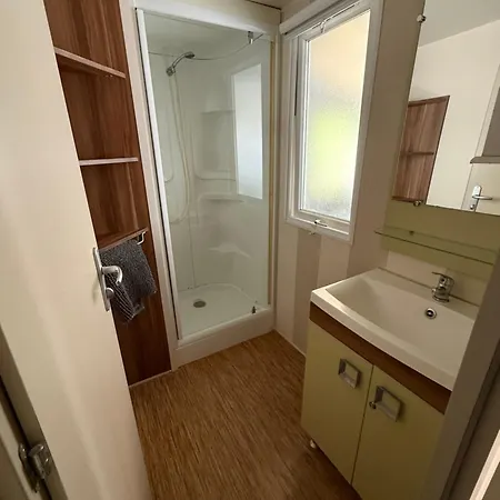 Mobilhome Confort Avec Terrasse Venkovský dům Saint-Vivien (Charente-Maritime)